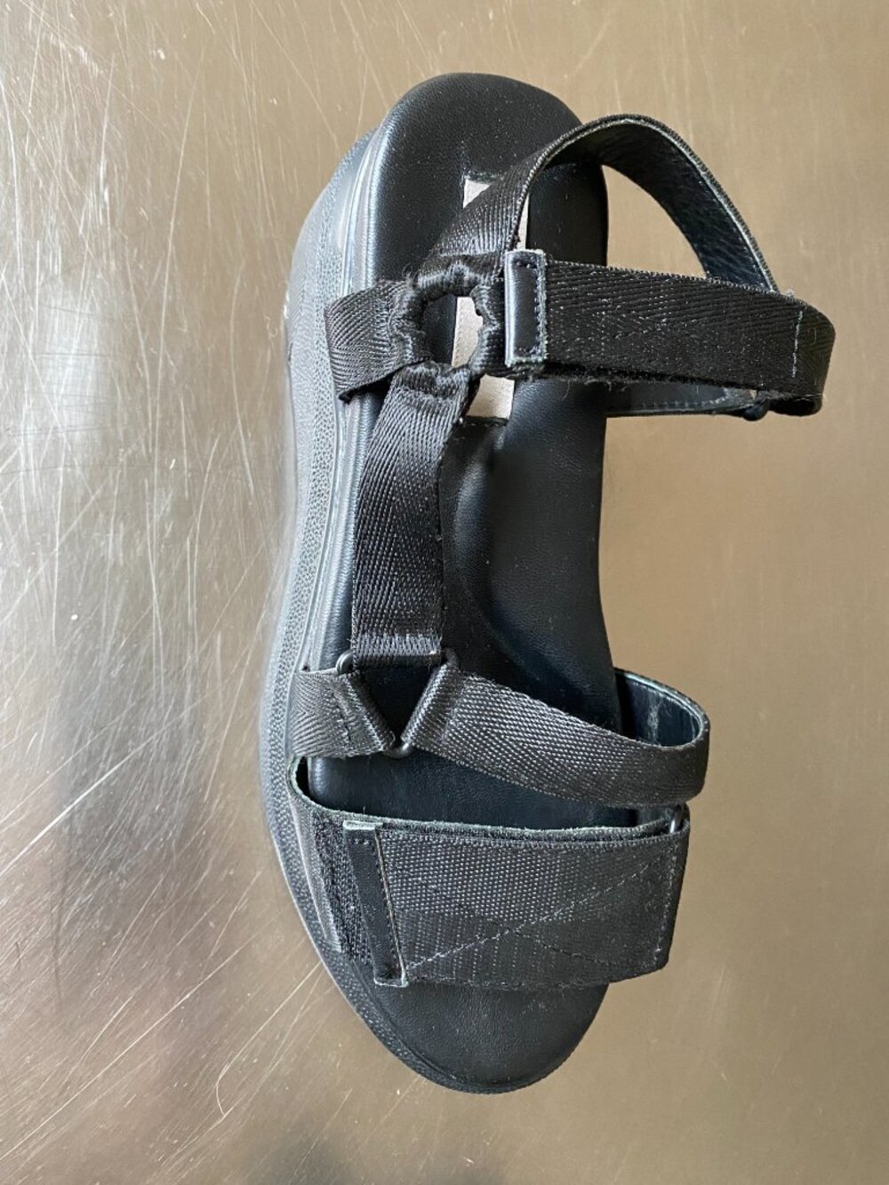 Suzanne Rae Black Platform Sandals – Size 6.5
